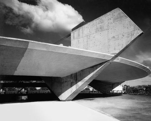 de Rocha's award-winning Clube Atlético Paulistano gymnasium / The Hyatt Foundation