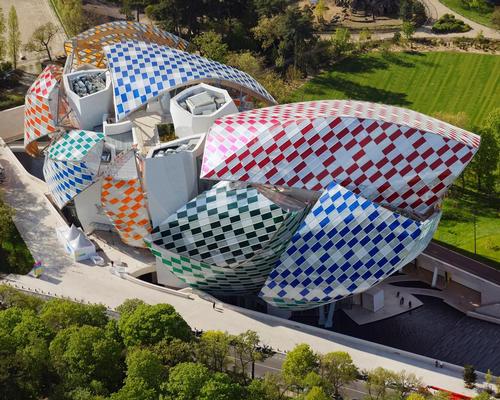 Frank Gehry's building for Fondation Louis Vuitton includes 12 glass 'sails' formed of 3,600 pieces of glass / Iwan Baan / Fondation Louis Vuitton