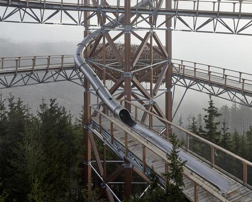 The Sky Walk can be descended via a winding 101m (331ft) stainless steel slide with side windows
/ Jakub Skokan, Martin T?ma / BoysPlayNice