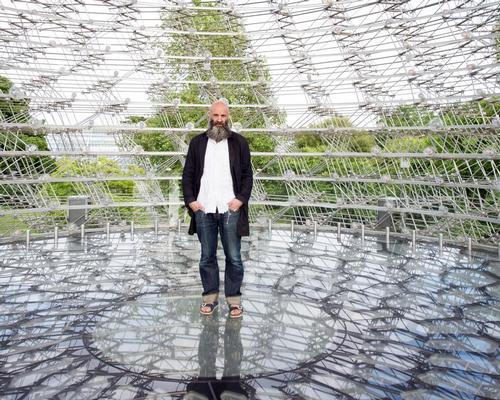 The Hive is the creation of designer Wolfgang Buttress / Jeff Eden, RBG Kew