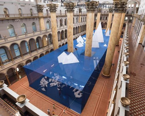 ICEBERGS occupies an area of 12,540sq ft (1,100sq m) in the museum’s Great Hall / Timothy Schenck