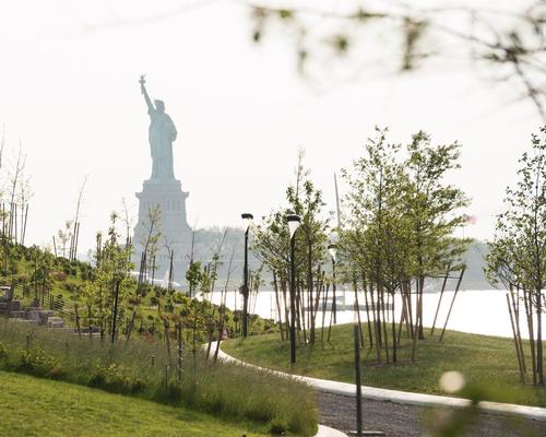The Hills offer vantage points of the Statue of Liberty / Timothy Schenck