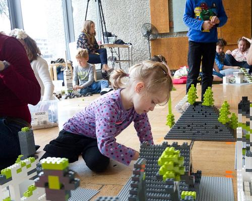 Tasks include building structures out of LEGO / ArchiKids