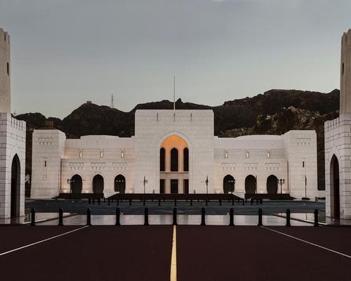 Looking very much like a palace in its own right, the museum faces the Qasr al Alam Palace at the opposite end of Muscat’s ceremonial boulevard 
