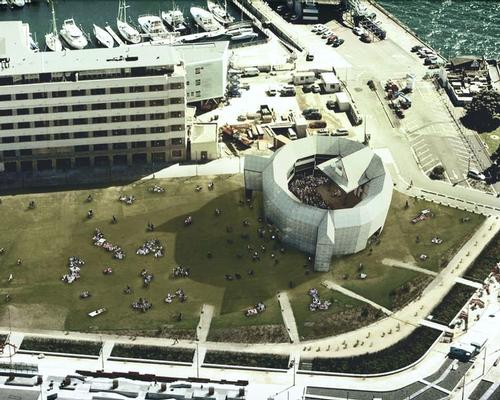 A number of cities have voiced interest in having a Container Globe / The Container Globe