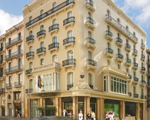 The Midmost Hotel is located in the heart of Barcelona, minutes from both the city’s famous Ramblas and the Sagrada Familia / Midmost Hotel
