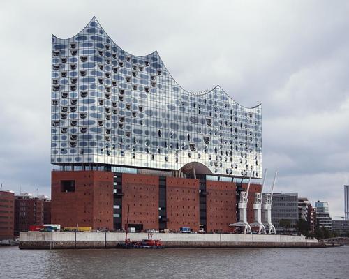The Elbe Philharmonic complex is built around a former warehouse known as the Kaispeicher A / Sophie Wolter