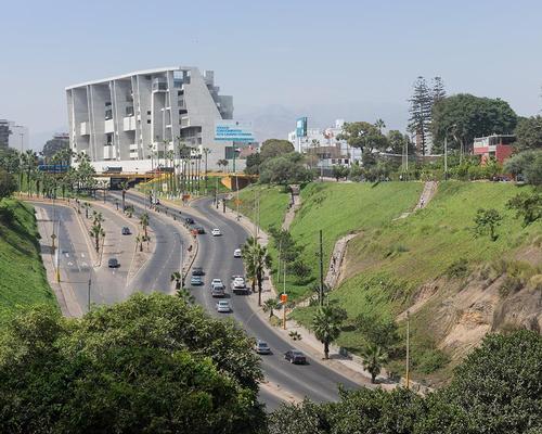 Designed in collaboration with local partners Shell Arquitectos, the facility was created for Lima’s specialist engineering university / Iwan Baan