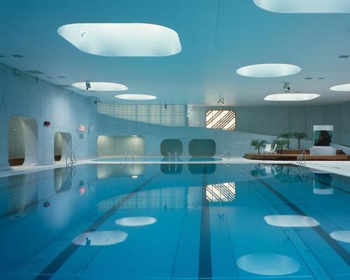 Piscine du Fort by Mikou Studio 