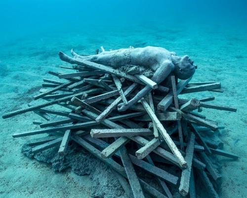 The Immortal Pyre depicts a funeral pyre / Jason deCaires Taylor