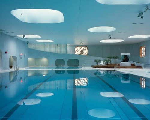 Studio Mikou's Feng Shui-inspired pool / Hélène Binet