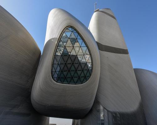 Each component is necessary to support the others - symbolising teamwork / King Abdulaziz Center for World Culture