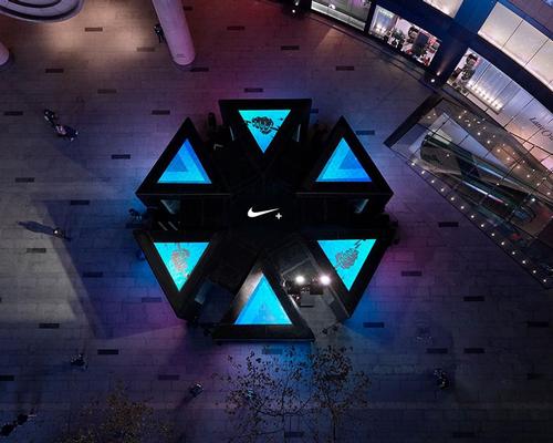 The hexagonal structures house treadmills in pod-like sections, intended to create a kaleidoscopic interior / Coordination Asia 
