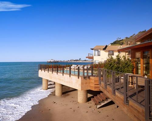 Nobu Hospitality is owned by acclaimed chef Nobu Matsuhisa, actor Robert De Niro, Hollywood producer Meir Teper and developer James Packer / Barbara Kent 