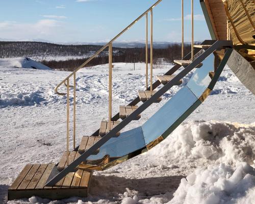 A staircase leads to a chamber within / Jean-Baptiste Béranger