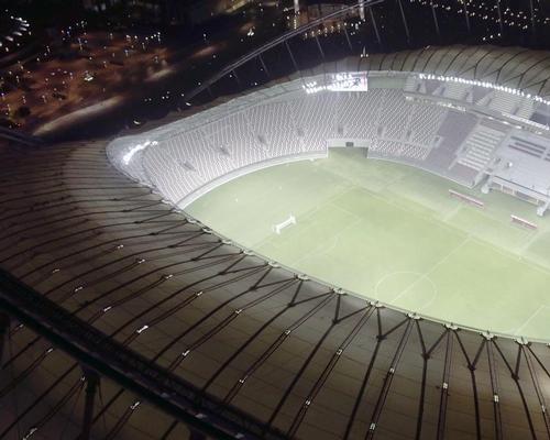 A larger roof has also been added over the entire spectator area, with an intricate net of steel tension cables weighing 4,000 tonnes holding 92 panels in place / Supreme Committee for Delivery & Legacy