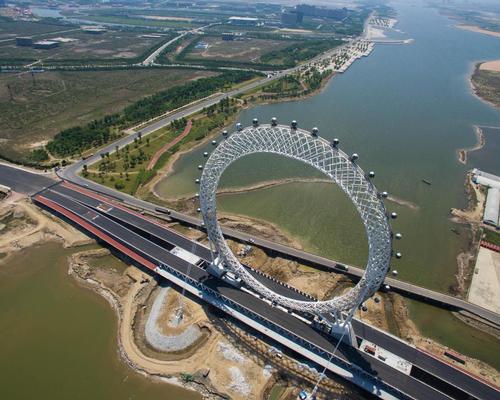 World's largest spokeless Ferris wheel opens in China