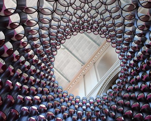 Hive’s smaller sections feature tubular instruments, ranging from simple drum-like tubes to chimes suspended within the space / National Building Museum 