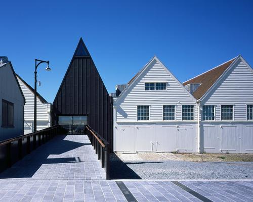 Command of the Oceans by Baynes and Mitchell Architects for Chatham Historic Dockyard in Kent / He?le?ne Binet