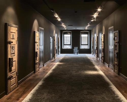 A three-year revamp began in 2014, with interior and product designers Knoblauch brought it to convert the complex into a hotel / Design Hotels