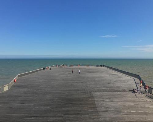 dRMM founding director Alex de Rijke described the project as 'an enormous, free, public platform over the sea' / Alex de Rijke