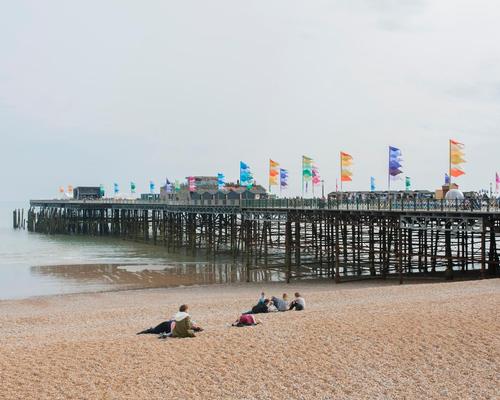 The vast pier deck has been set aside as an uninterrupted flexible expanse for large-scale concerts, markets and public gatherings / James Robertshaw