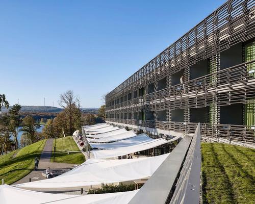 Many of the hotel rooms and suites look out over the lake, while the spa faces the woodland to create a sense of privacy / Michael Moser