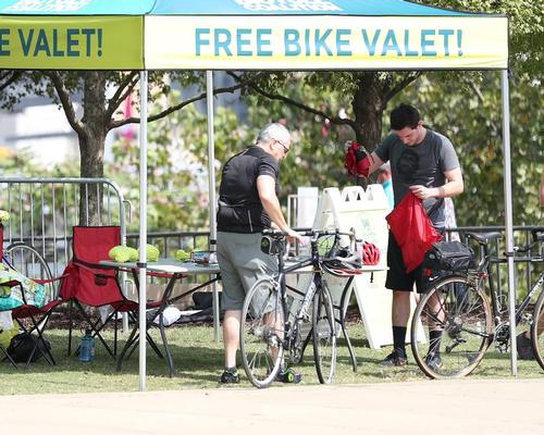 A free bike valet service on event days encourages fans to travel on two wheels / HOK
