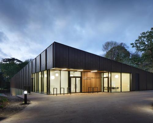The swimming pool marks the second phase of a four-stage campus masterplan by the City of London, which HawkinsBrown is delivering for the school / Jack Hobhouse