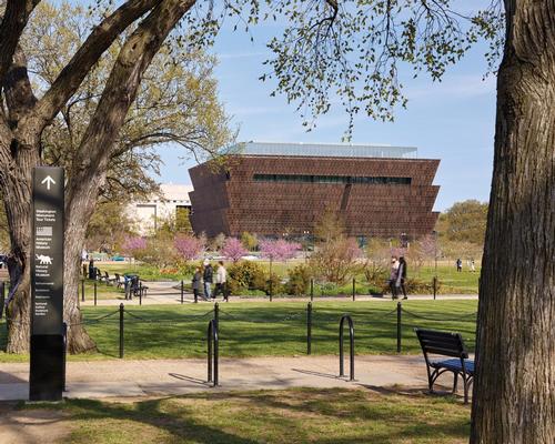 Three inverted pyramids, inspired by the form of a Yoruba sculpture and echoing the angle of the Washington Monument, sit on top of each other / Alan Karchmer/NMAAHC