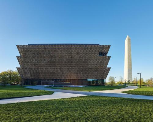 The most significant component of the design is the bronze crown-like Corona, which forms the visible exterior of the building / Alan Karchmer/NMAAHC