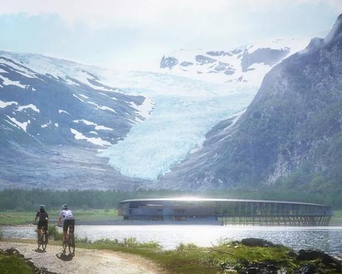 The building have a circular form that strategically places the hotel rooms, restaurants and and public amenities where the Sun’s energy can be best exploited throughout the day / Snøhetta/Plompmozes