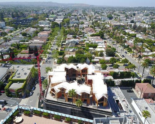 Housing 18 residencies in total, the Gardenhouse is located along Wilshire Boulevard