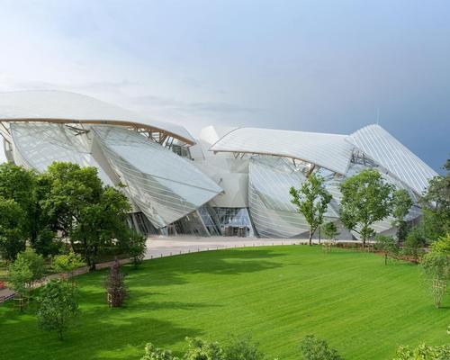 The €100m (US$132m, £80m) Fondation Louis Vuitton won the prize for Gehry’s famous ‘glass cloud’ design / Iwan Baan