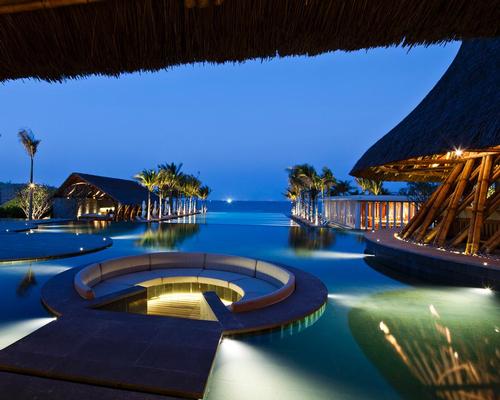 Vo Trong Nghia has added a bar, restaurant and multi-purpose event space to Da Nang's Naman Resort
/ Vo Trong Nghia Architects