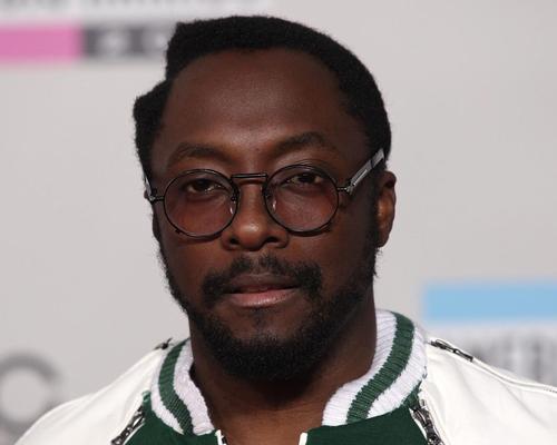Following the match against Troyes, will.i.am will perform a 45-minute DJ set