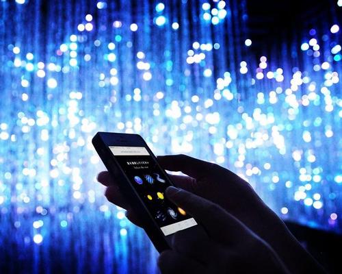 The show is extremely interactive, with smartphones able to manipulate may of the installations / teamLab