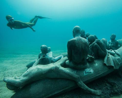 The centrepiece of the exhibition is a sculpture called The Raft of Lampedusa / Jason deCairnes Taylor