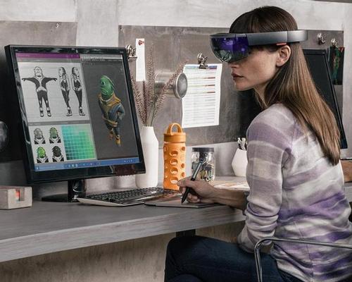 AR offers a juxtaposition between the real world and the virtual world / Microsoft