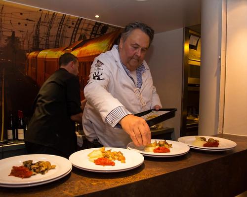 Celebrity TV chef Julius Jaspers will serve food on the service / Panorama Rail Restaurant