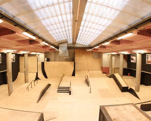 A smaller room, The Plaza, provides a second space for learning new skating tricks and moves / Source Park