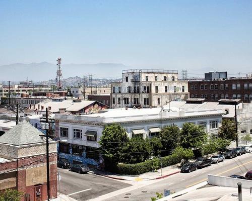 Architect Annabelle Selldorf and local studio Creative Space have retrofitted seven interconnected late 19th and early 20th century buildings in the city’s arts district / Hauser Wirth and Schimmel