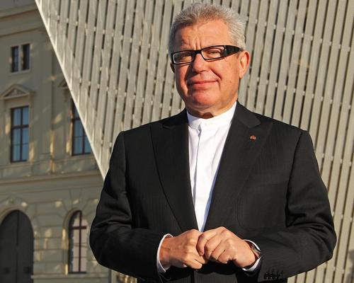 Daniel Libeskind said 'the power of architecture is the power to do something good'
/ Dienen Deutschland