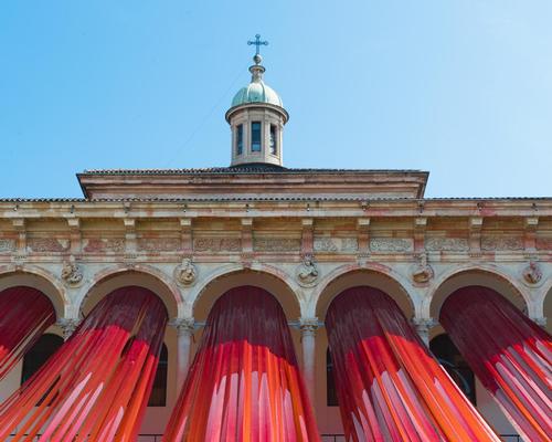 Invisible Border is located in Milan University's Cortile d’Onore courtyard / Moreno Maggi
