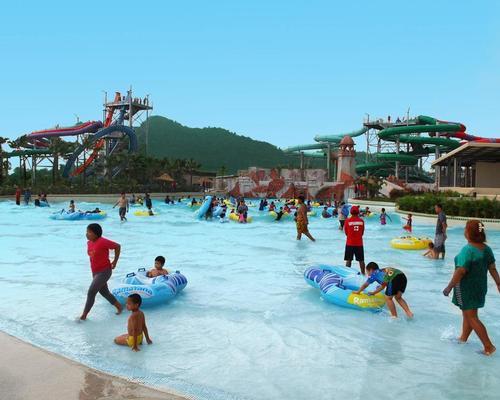 Owned by a group of private investors, the waterpark has received strong endorsement and support from the local Thai authorities