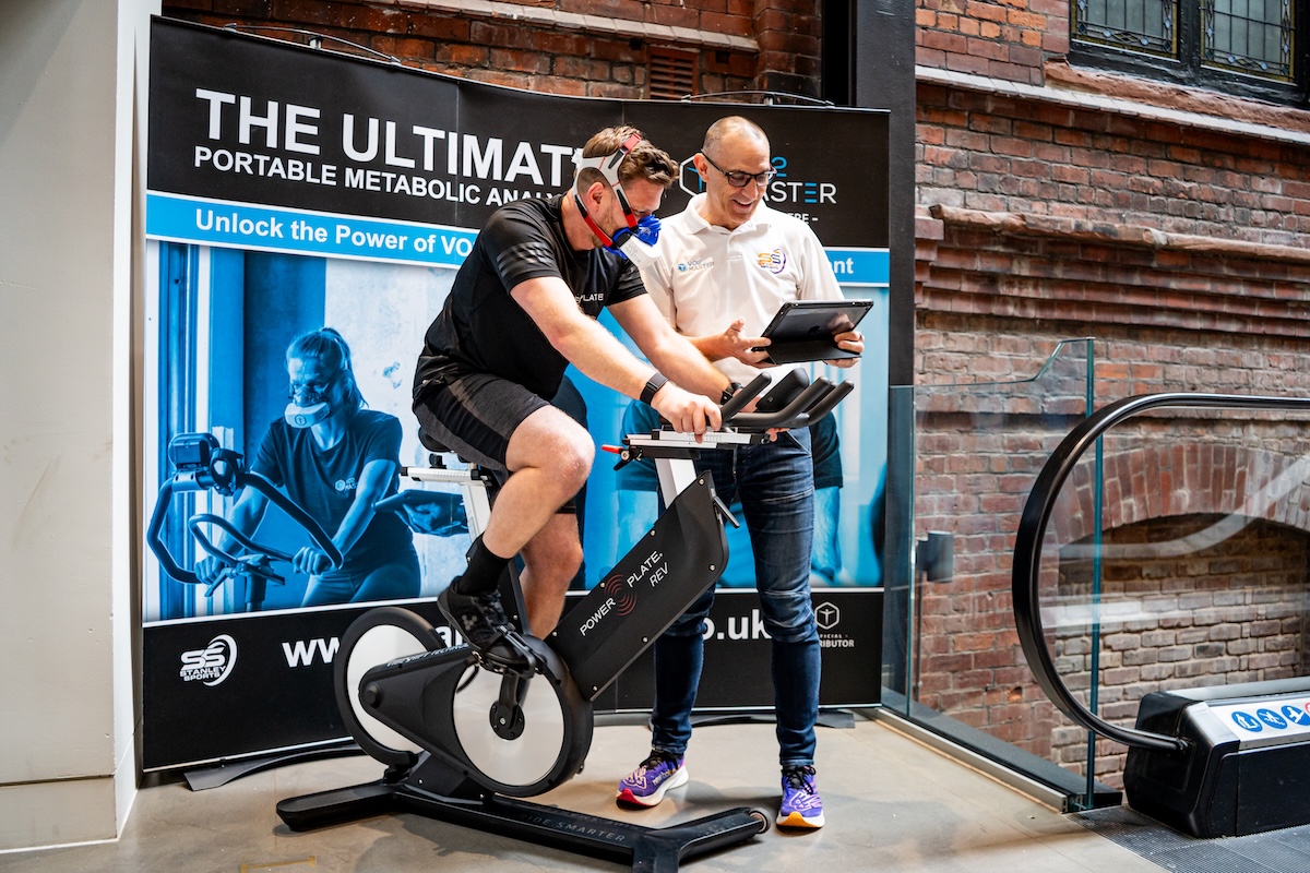 Steve Powell coaching the benefits of Power Plate REV / Power Plate