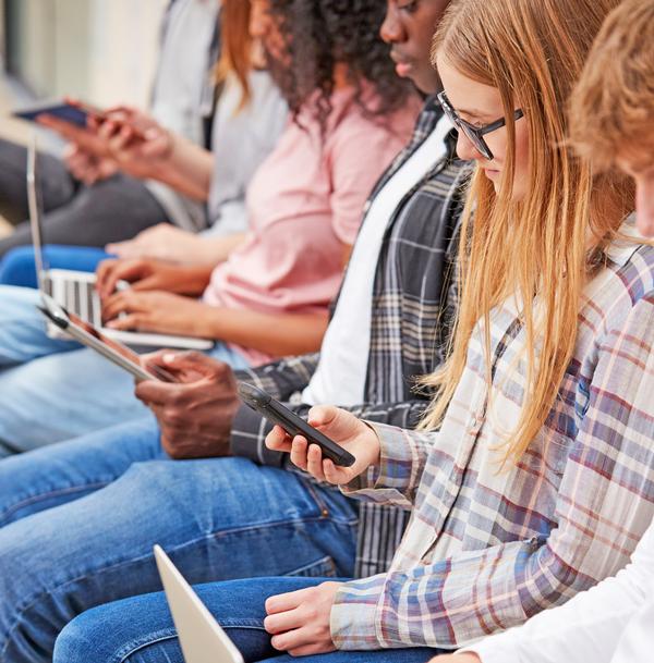 Science centres can help children learn how to use online tools to validate information they read online