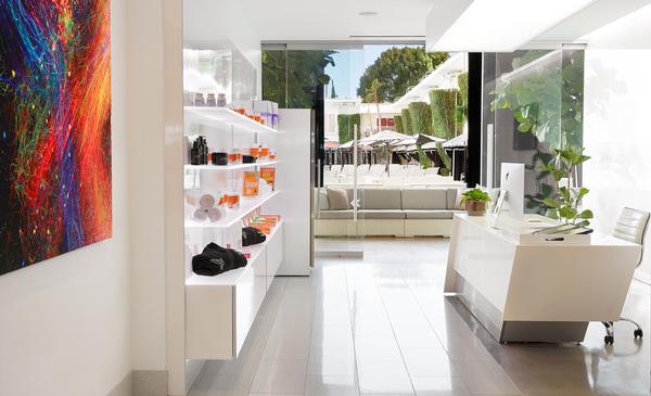 Upgrade Labs has opened a luxury club in the Beverly Hilton in Beverly Hills. The 6,000sq ft facility is the second to launch and included 15 different technologies