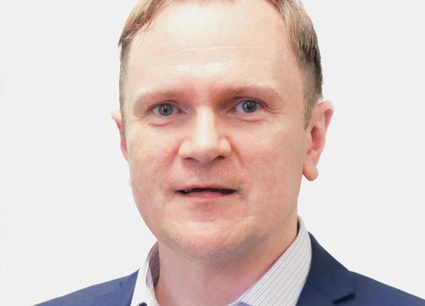 Edwards called on the PM to correct the 'lack of attention' on exercise