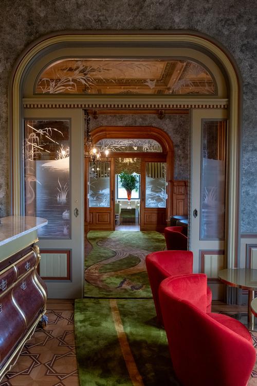The architects have preserved the original architectural details while offsetting them with fresh details, materials and finishes